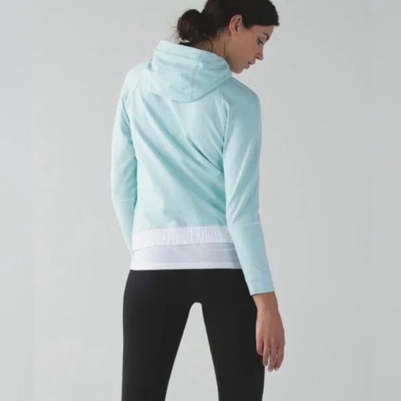 lululemon athletica Aqua Lightweight Pullover Hoodie - Picture 2 of 12